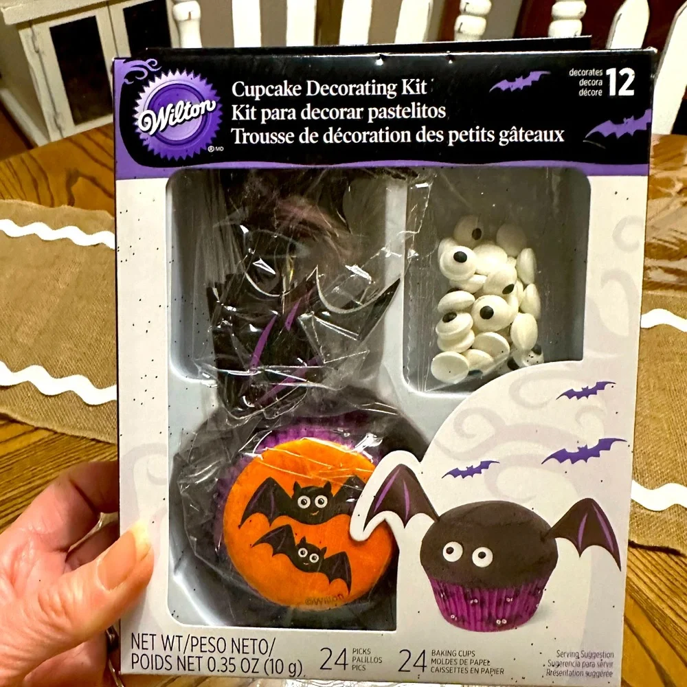 Wilton halloween bat
